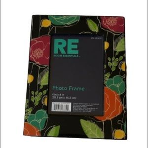 NEW Flower picture frame